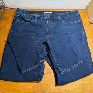 Levi's Women's Skinny Jeans in Deep Blue